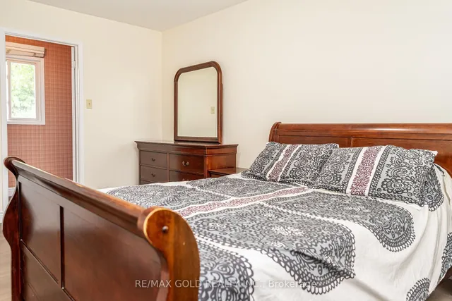 Additional image 24 of 12 Lorraine Cres