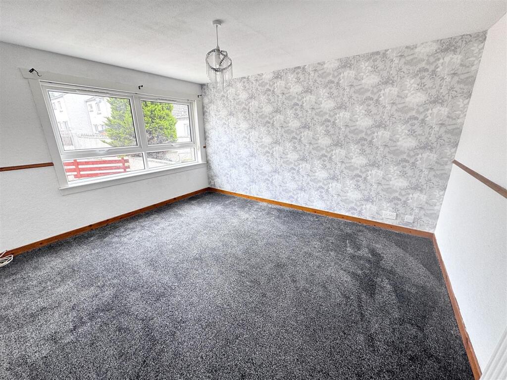 Additional image 17 of 41 Den Crescent, Keith