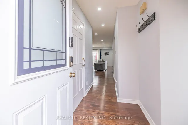 Additional image 5 of 70 Majestic Cres