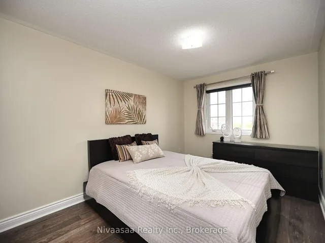 Additional image 22 of 38 Amethyst Circ