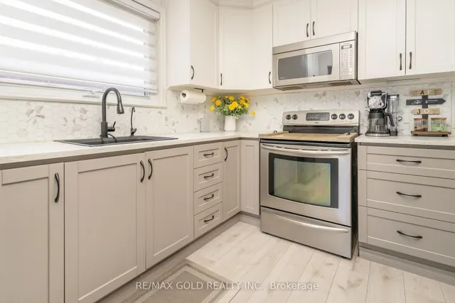 Additional image 15 of 118 Fallingdale Cres