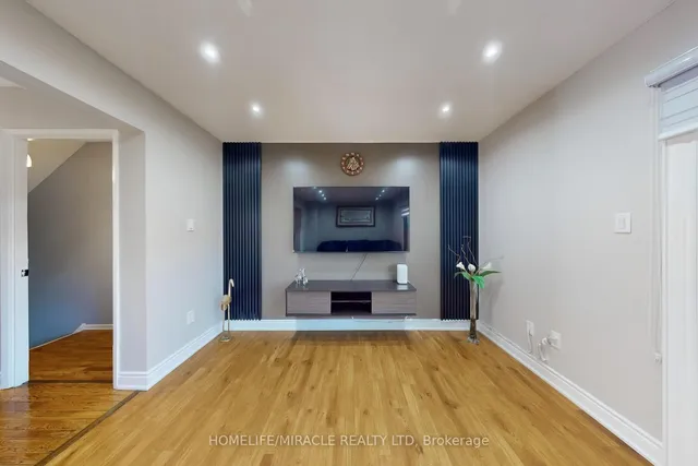 Additional image 11 of 64 Radford Dr