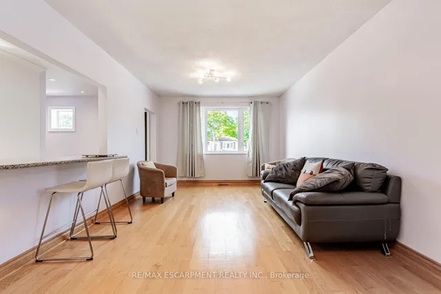 Additional image 9 of 19 Stock Ave