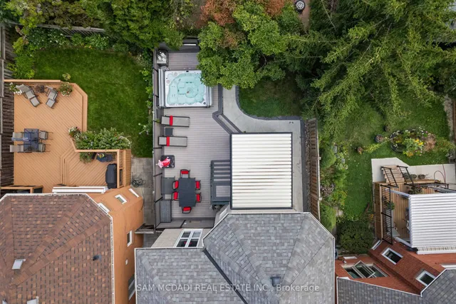 Additional image 43 of 385 Turnberry Cres