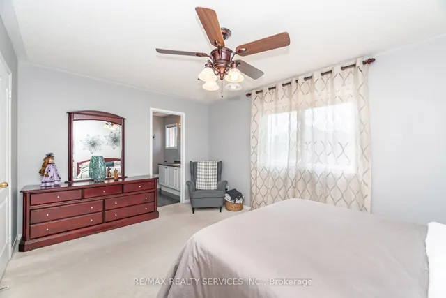 Additional image 23 of 37 Sunnybrook Cres
