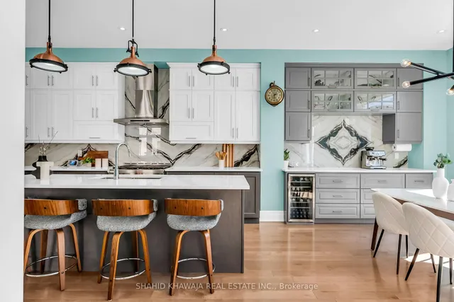 Additional image 13 of 1417 Varelas Passage