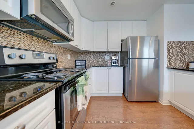 Additional image 10 of 180 Howden Blvd Unit 18