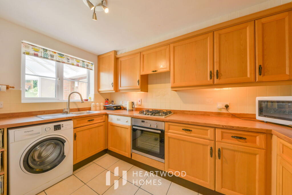 Additional image 4 of Orient Close, St. Albans, AL1 1AJ