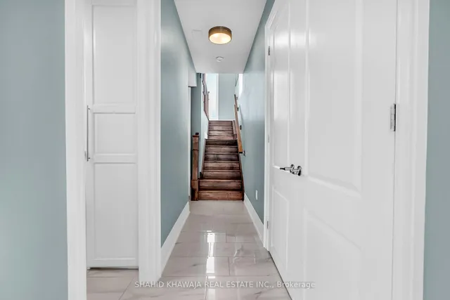 Additional image 34 of 1417 Varelas Passage