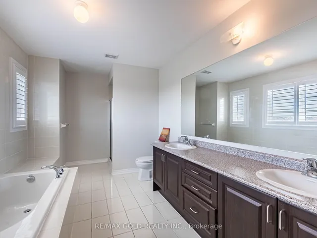 Additional image 25 of 62 Masken Circ