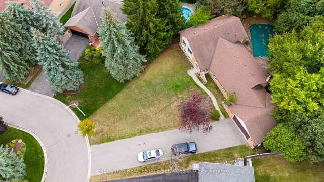 Additional image 2 of 26 Wadsworth Circ