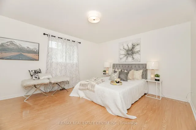 Additional image 16 of 86 Pauline Cres