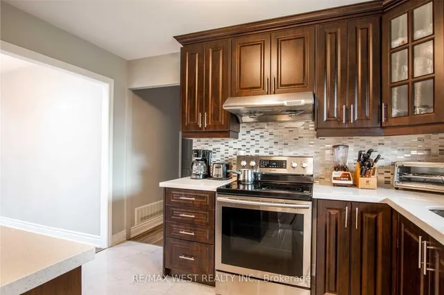 Additional image 3 of 24 Gable Dr