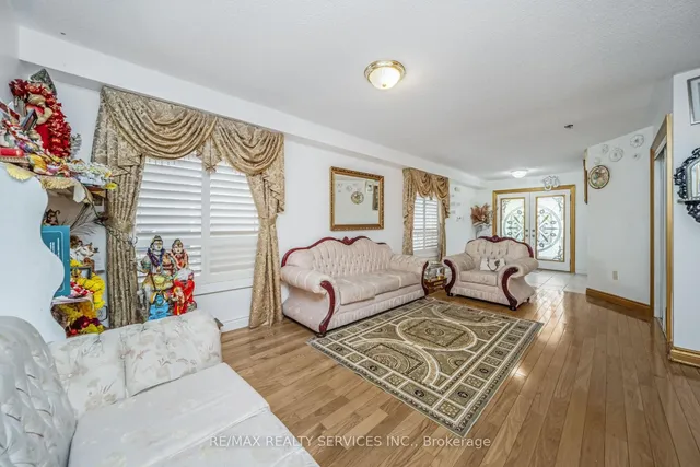 Additional image 9 of 12 Roadmaster Lane