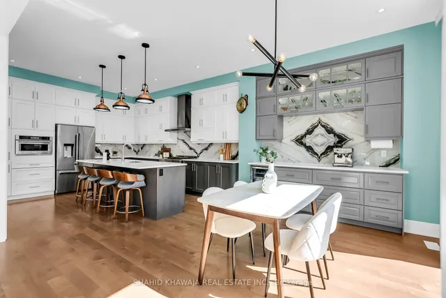 Additional image 16 of 1417 Varelas Passage