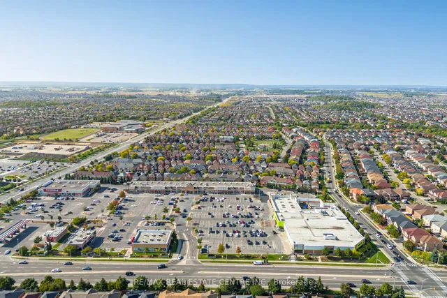 Additional image 35 of 86 Pauline Cres