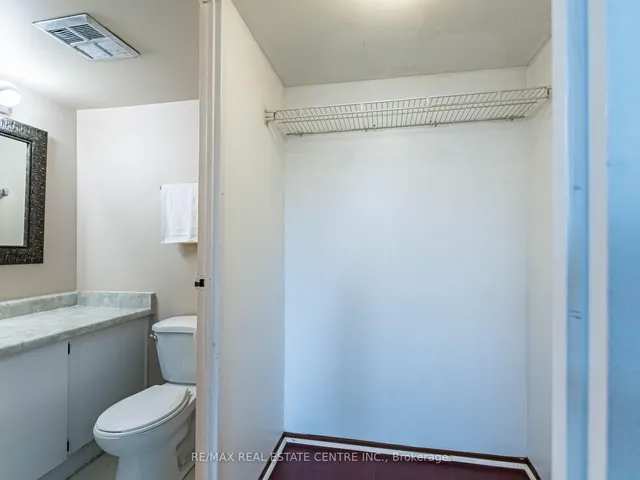 Additional image 30 of 3695 Kaneff Cres Unit 211