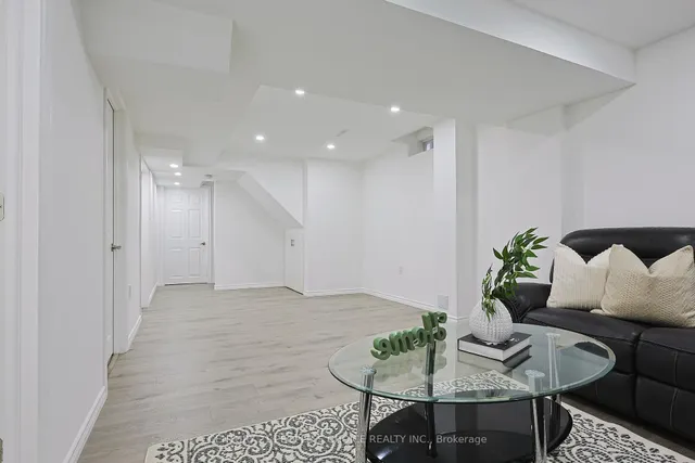 Additional image 44 of 114 Begonia Cres