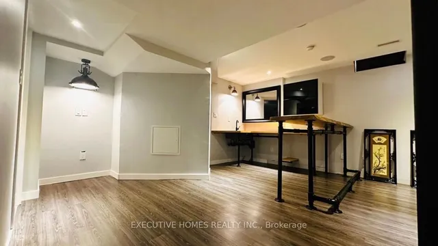 Additional image 17 of 49 Westfield Tr