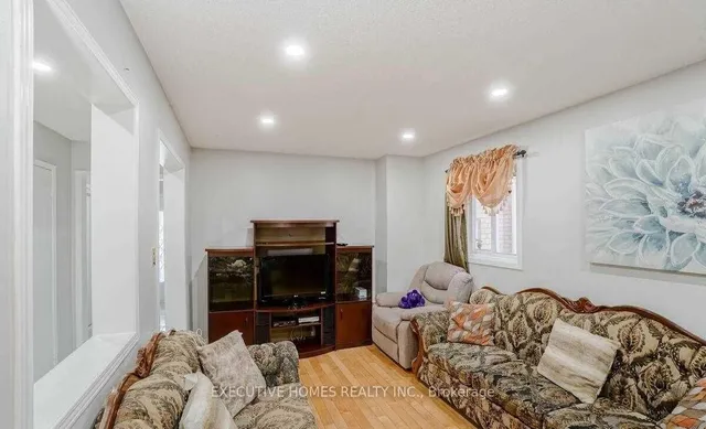 Additional image 7 of 114 Toba Cres