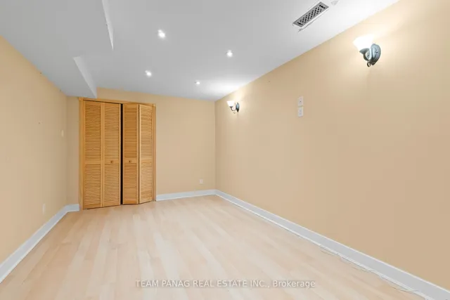 Additional image 38 of 22 Coachlight Cres