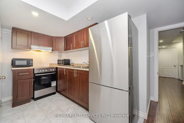 Additional image 35 of 65 Fann Dr