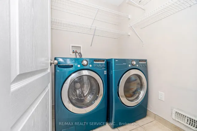 Additional image 31 of 3 Napoleon Cres