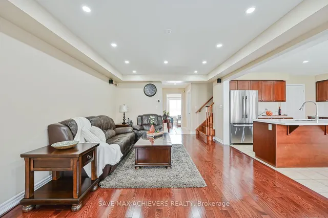 Additional image 15 of 37 BLOOM Dr