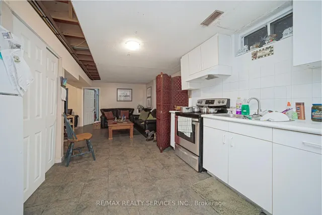 Additional image 45 of 74 Leeward Dr