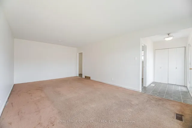 Additional image 11 of 36 Autumn Blvd