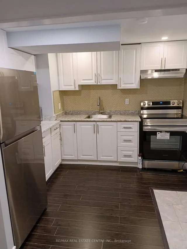 Additional image 42 of 37 Pebblestone Circ