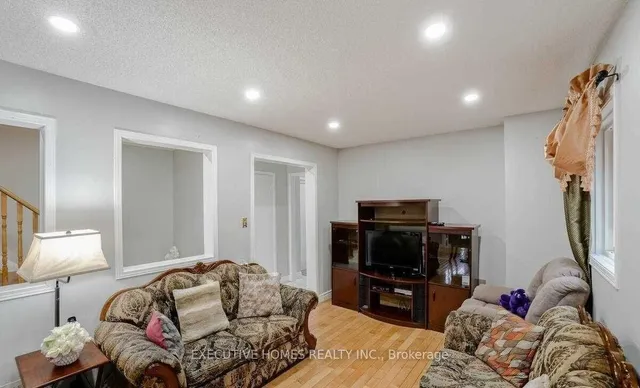 Additional image 6 of 114 Toba Cres