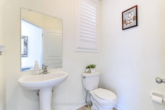 Additional image 46 of 26 Fitzgibson St