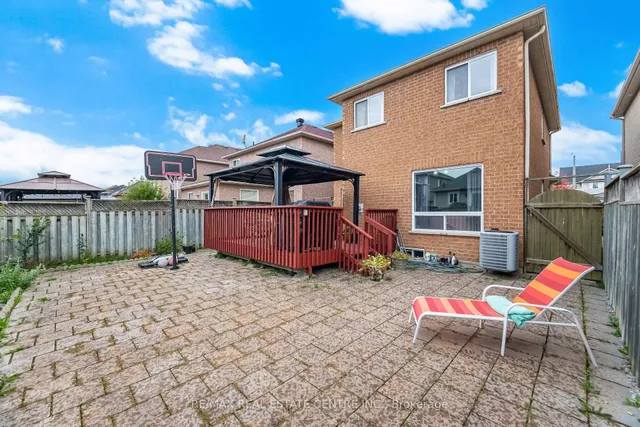 Additional image 48 of 59 Vintage Gate