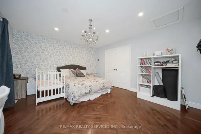 Additional image 30 of 74 Leeward Dr