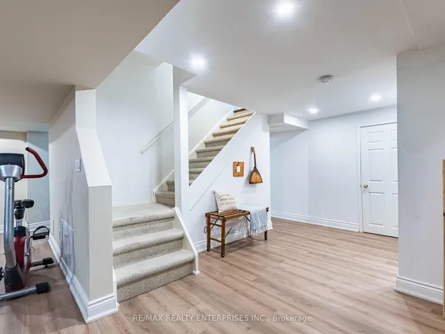 Additional image 32 of 1404 Kimberley Dr