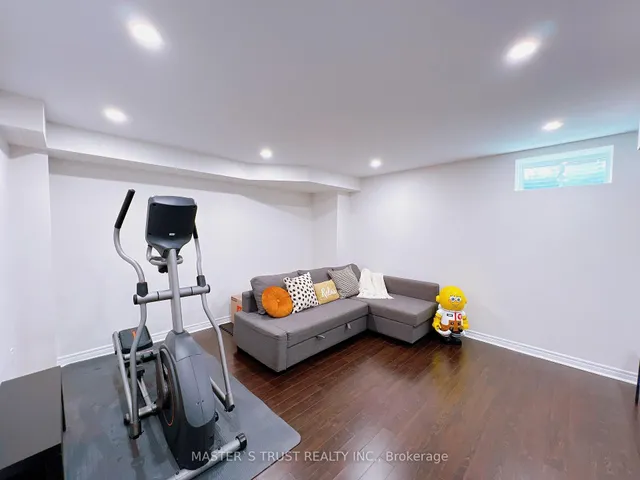 Additional image 24 of 116 Orchardcroft Rd