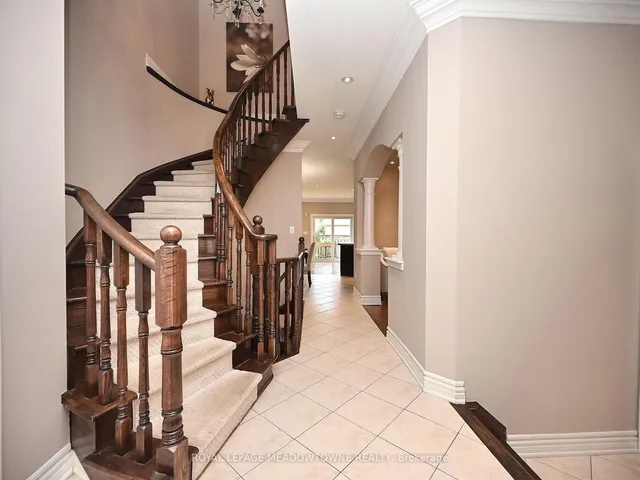 Additional image 7 of 2378 Wasaga Dr