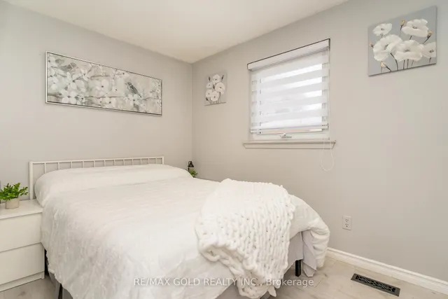 Additional image 27 of 118 Fallingdale Cres