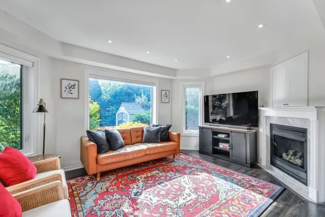 Additional image 14 of 373 Turnberry Cres