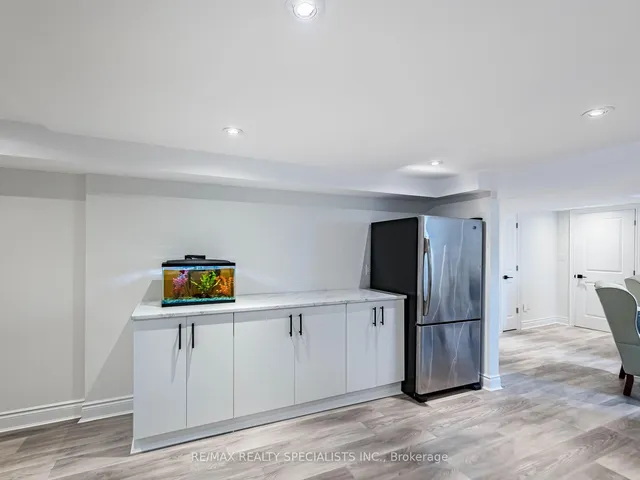 Additional image 31 of 16 Lesbury Ave