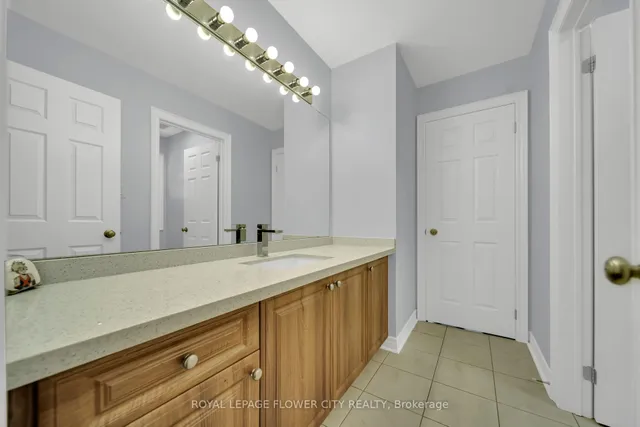 Additional image 31 of 44 YOUNG GARDEN Cres