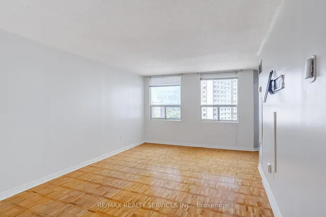 Additional image 16 of 3650 Kaneff Cres Unit 1508