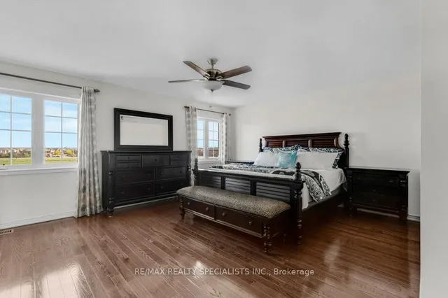 Additional image 22 of 7 NEWINGTON Cres