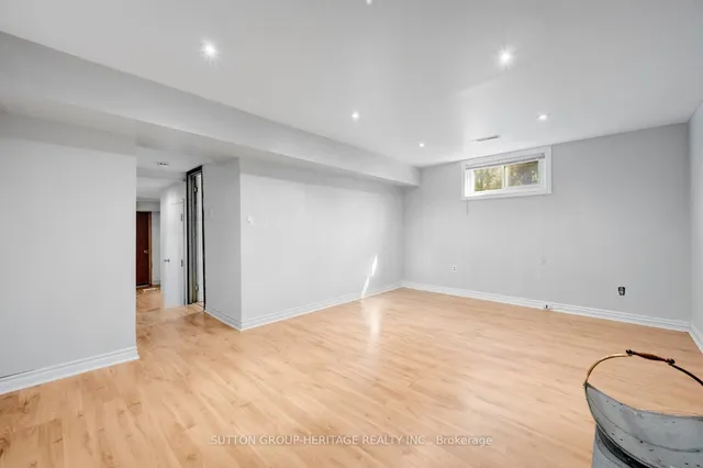 Additional image 31 of 8 Poinsettia Pl