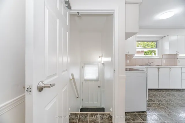 Additional image 28 of 36 Autumn Blvd