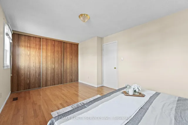 Additional image 18 of 67 Wildercroft Ave