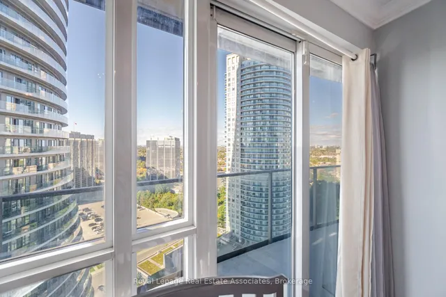 Additional image 19 of 60 Absolute Ave