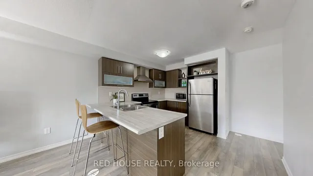 Additional image 7 of 9 Daylight St