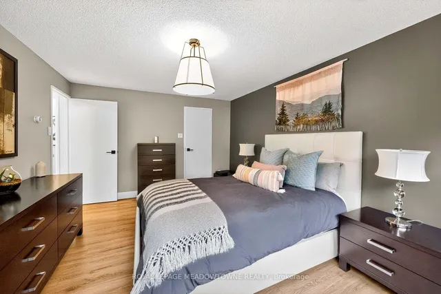 Additional image 29 of 3695 Kaneff Cres Unit 102